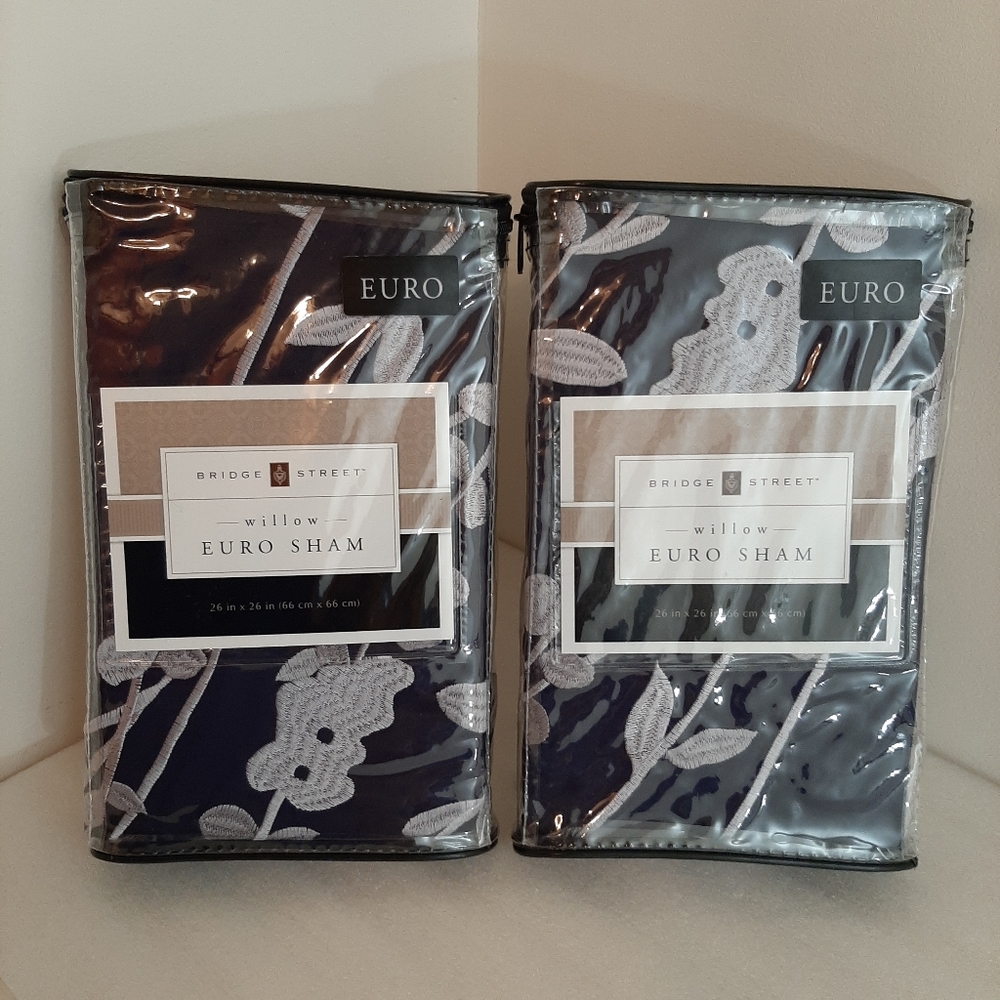 Bridge Street Willow Euro shams (set of 2) blue